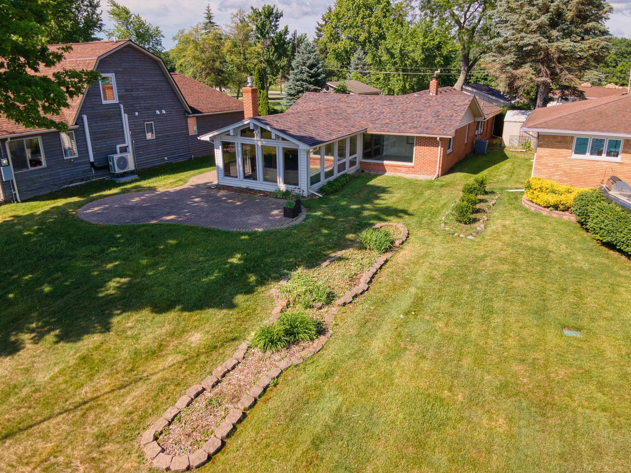 3549 River Road Road