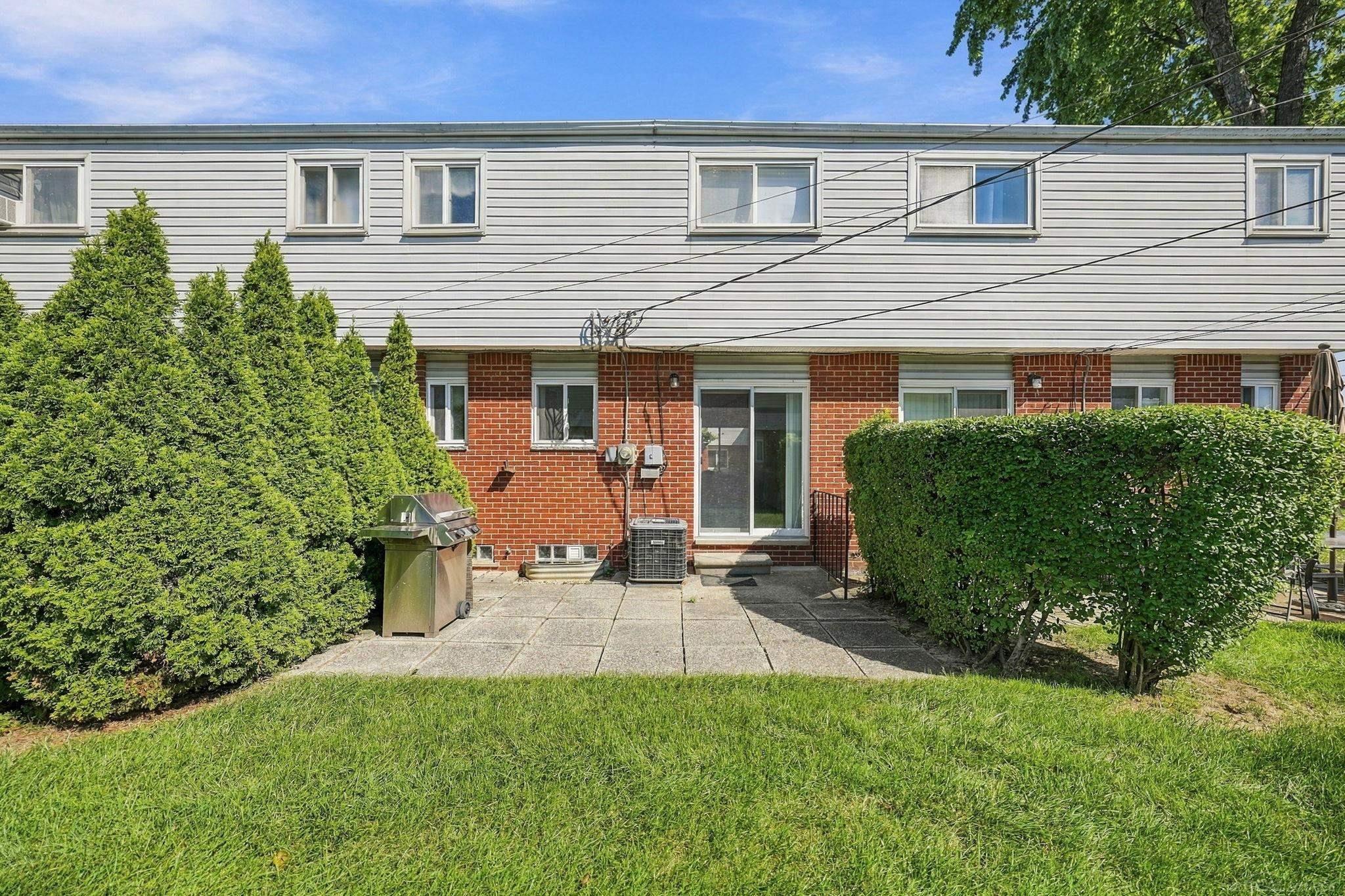 27908 Eastwick Square Drives