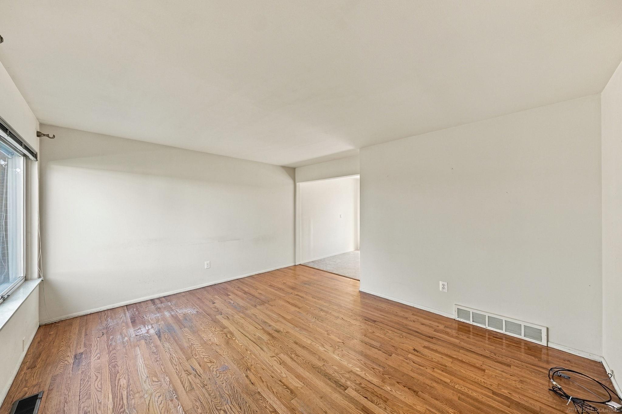 27908 Eastwick Square Drives