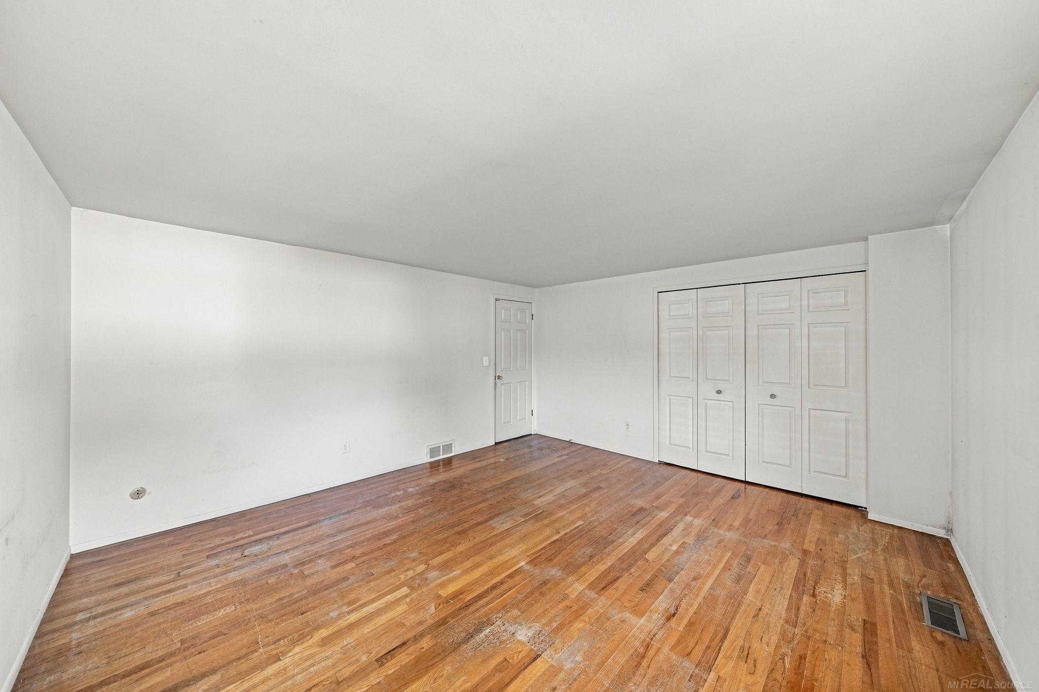 27908 Eastwick Square Drives