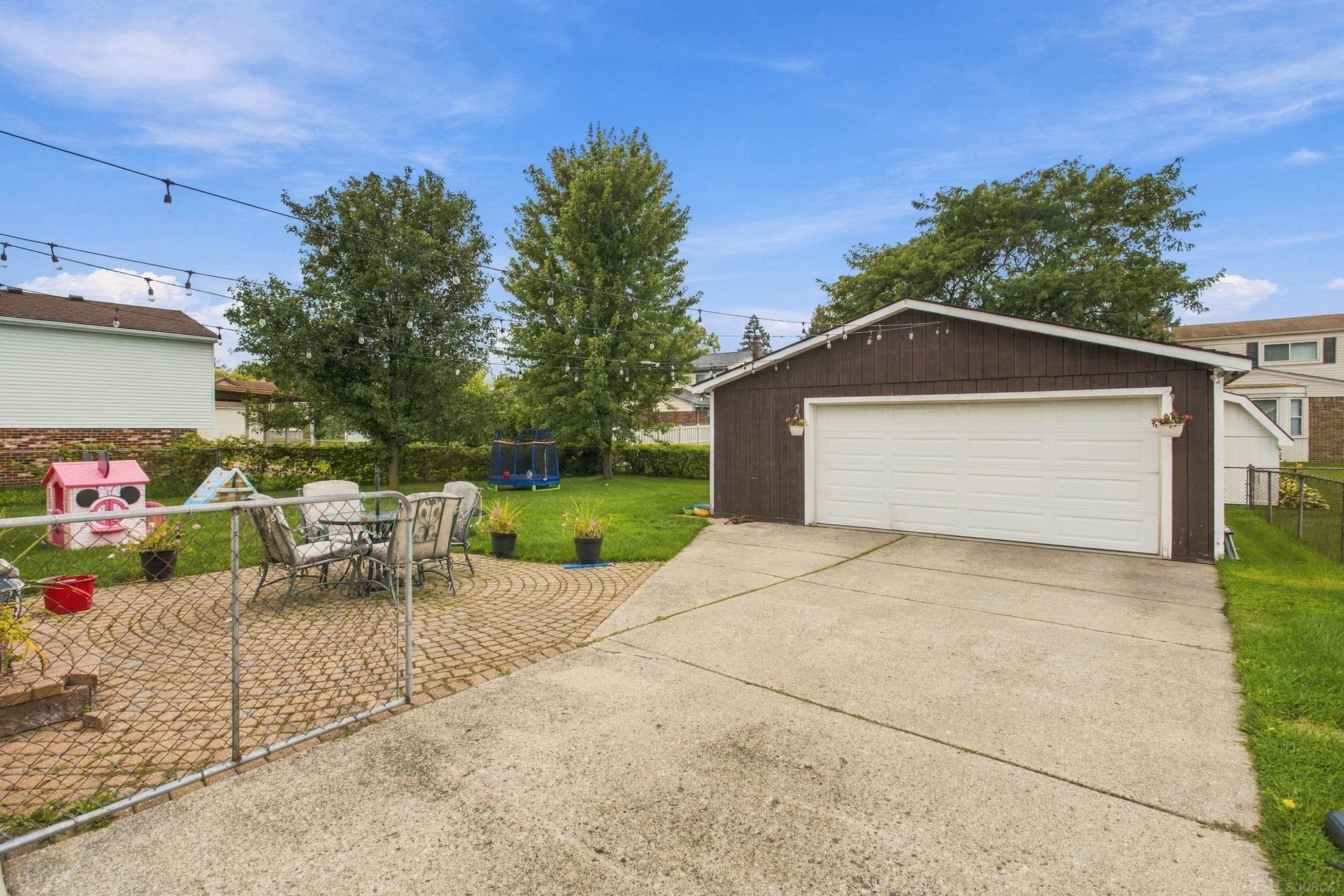 35537 Connecticut Drive