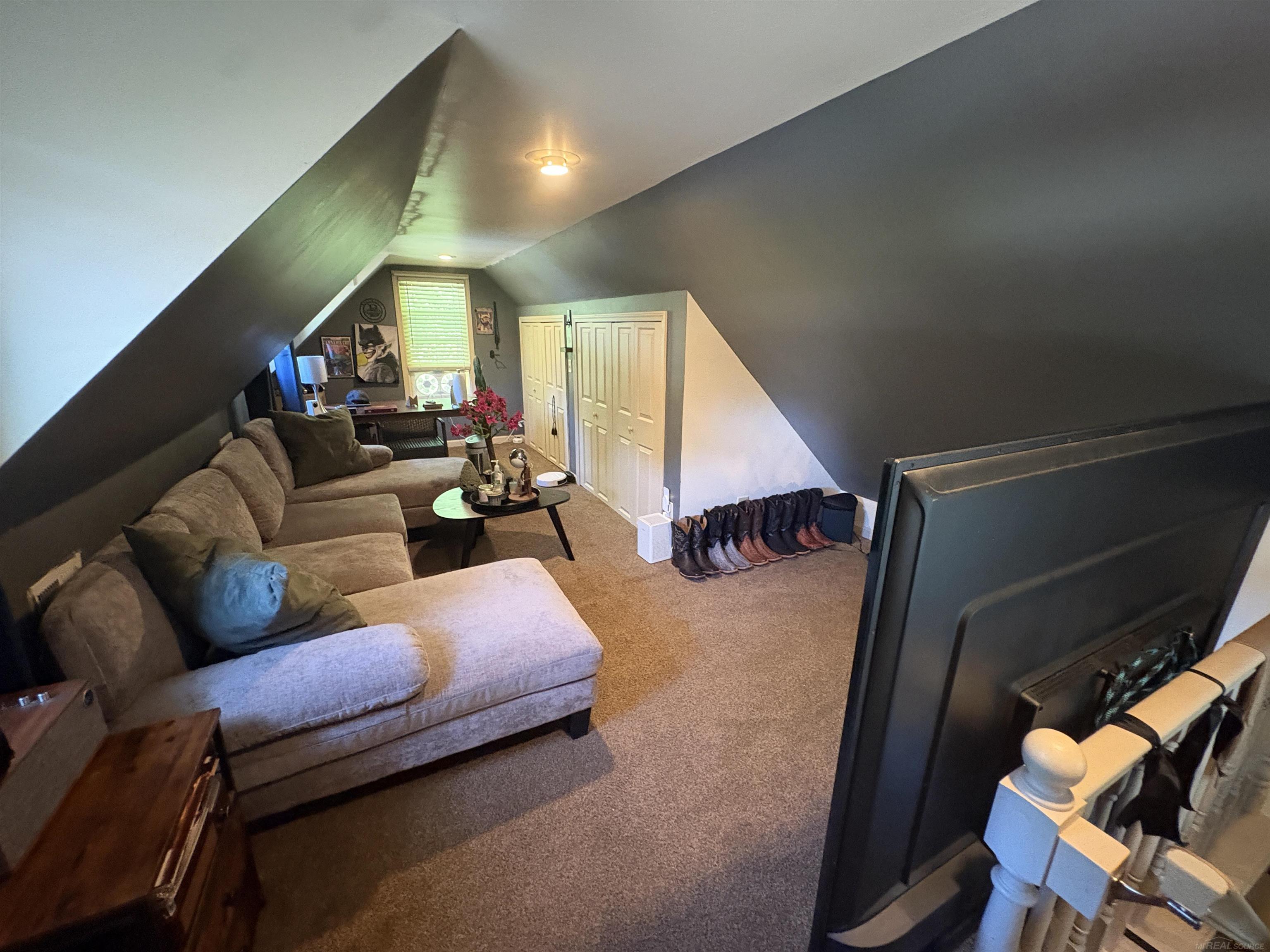 3256 Amelia Avenue