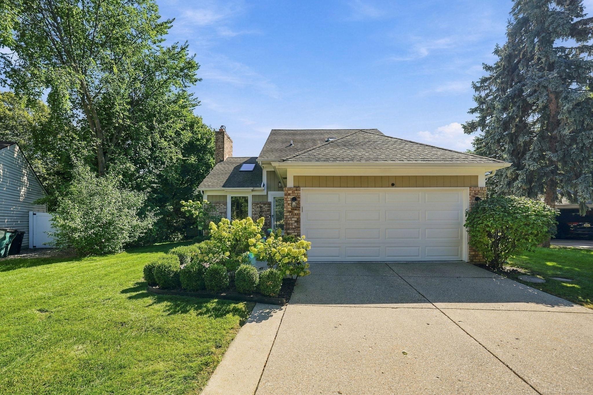 1699 Hanley Court