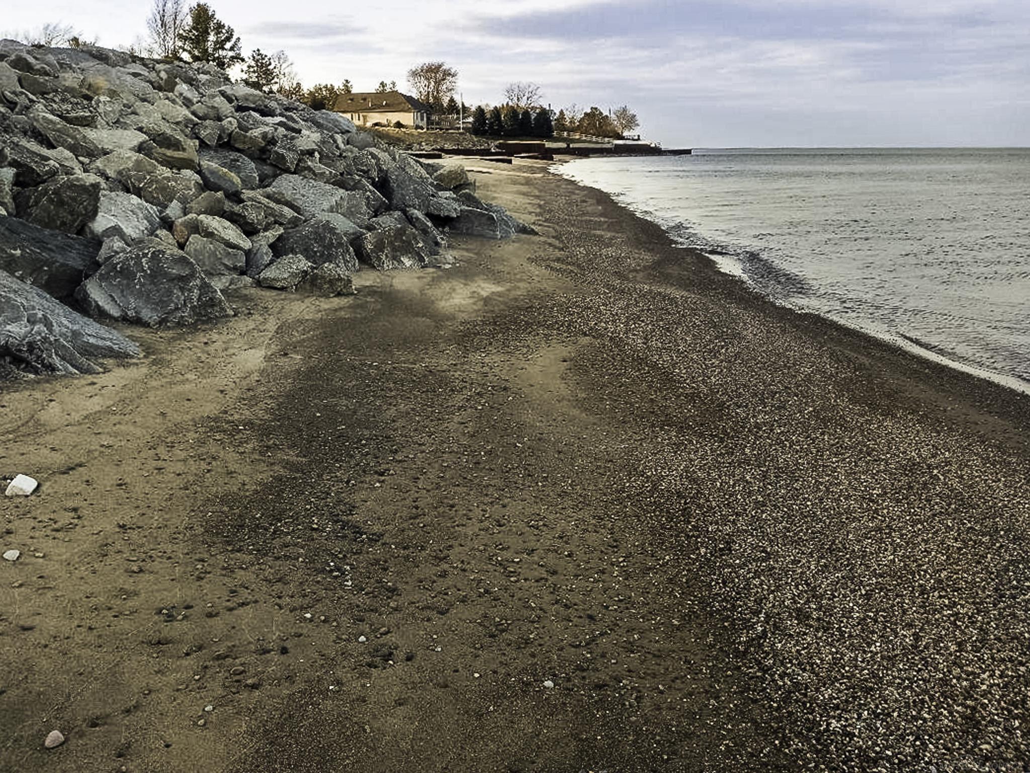 8915 Lakeshore Road