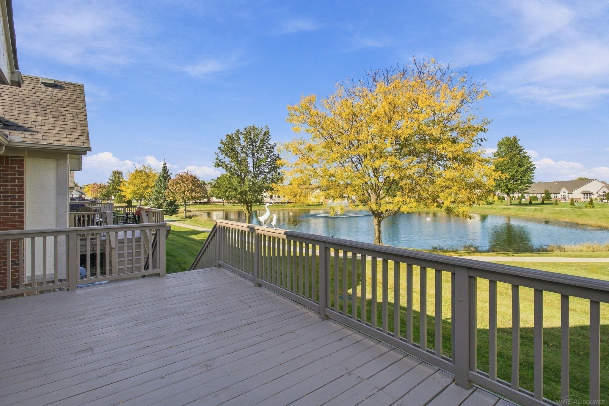 28201 Cottonwood Court