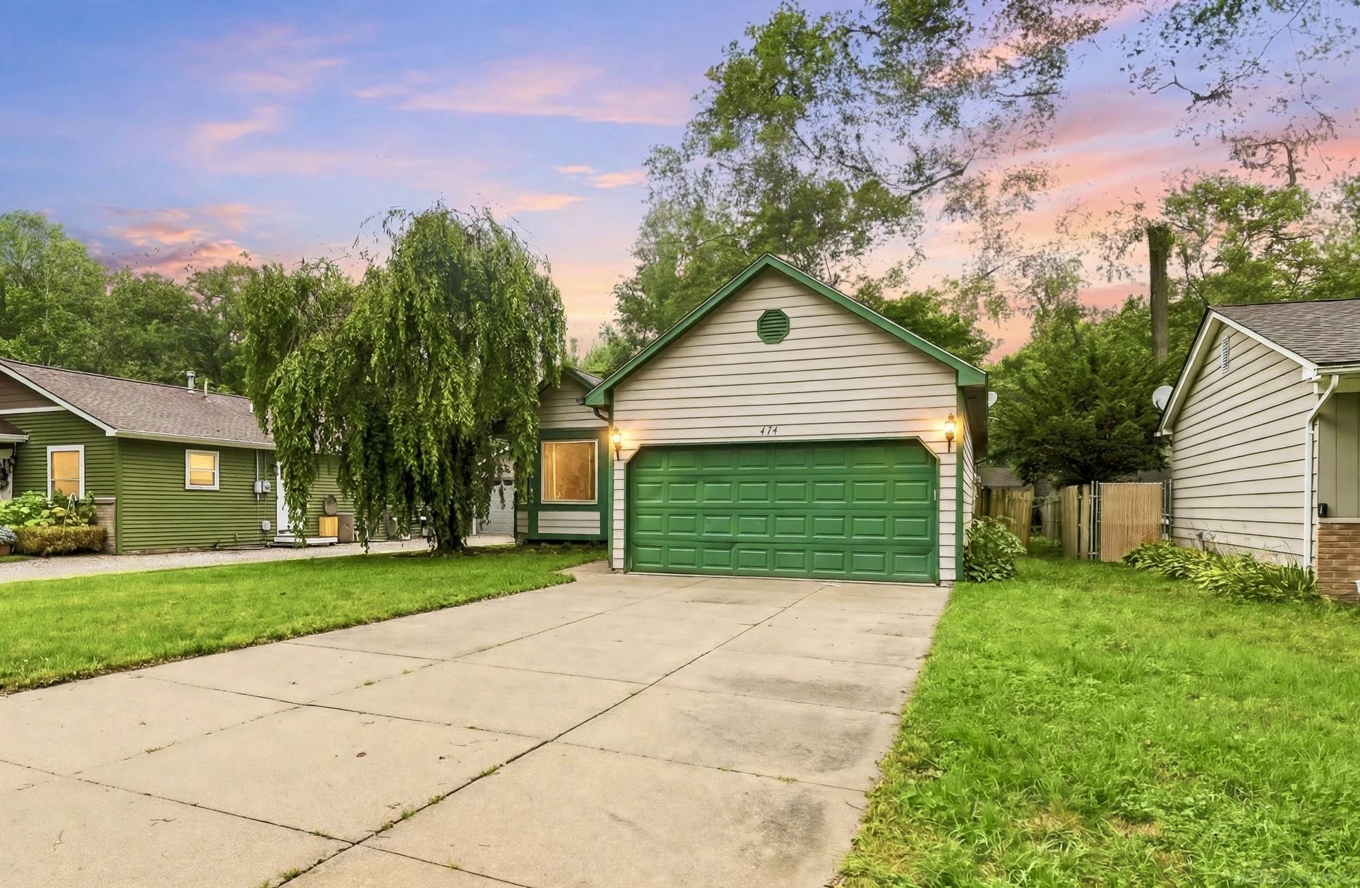 474 Maple Street