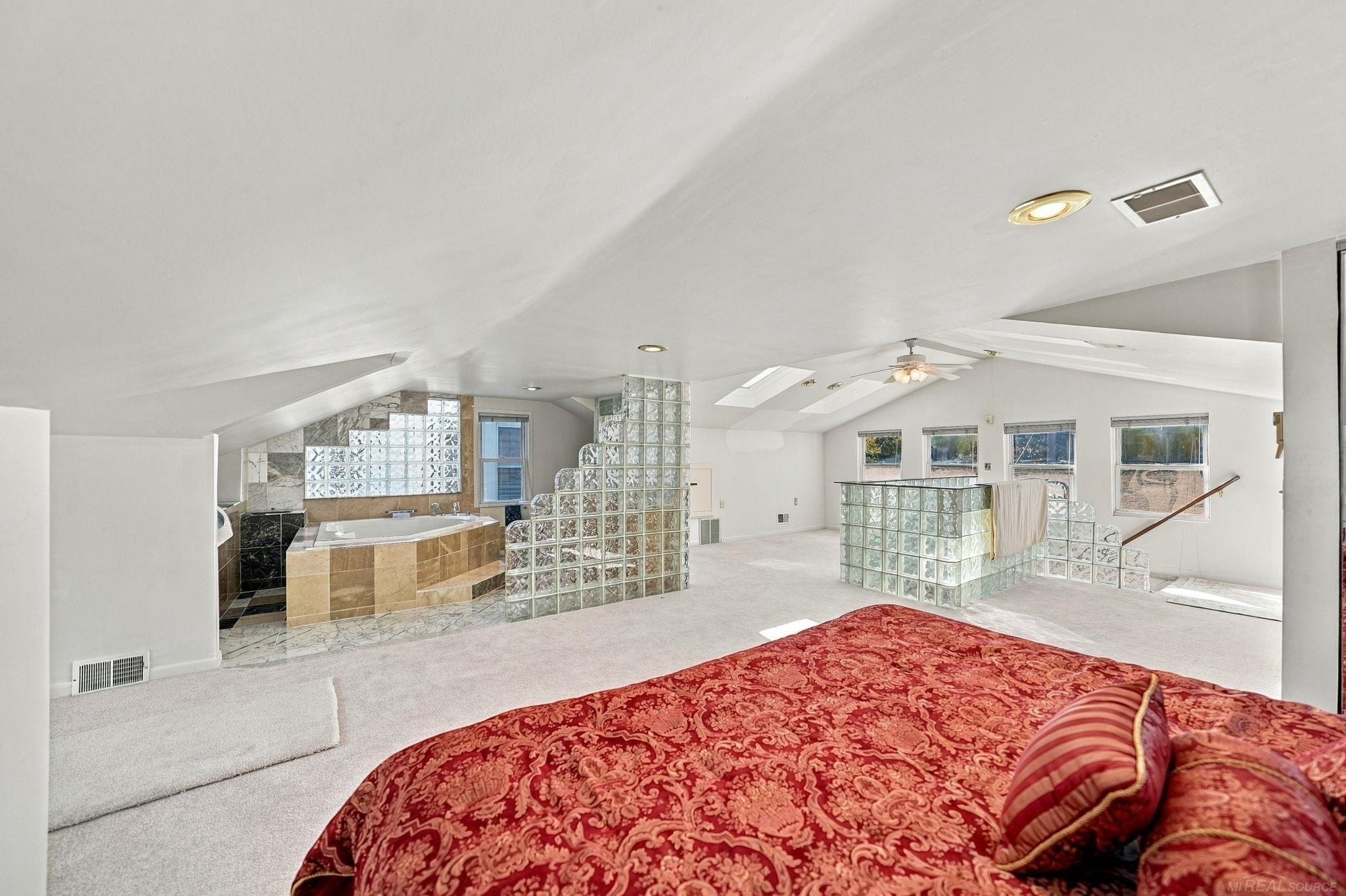 365 Ashland Street