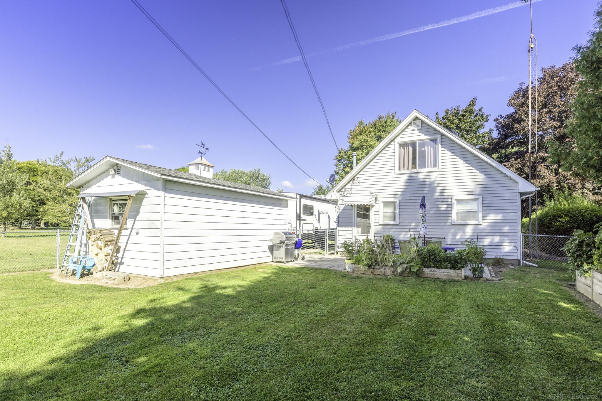 7462 Woodbine Road