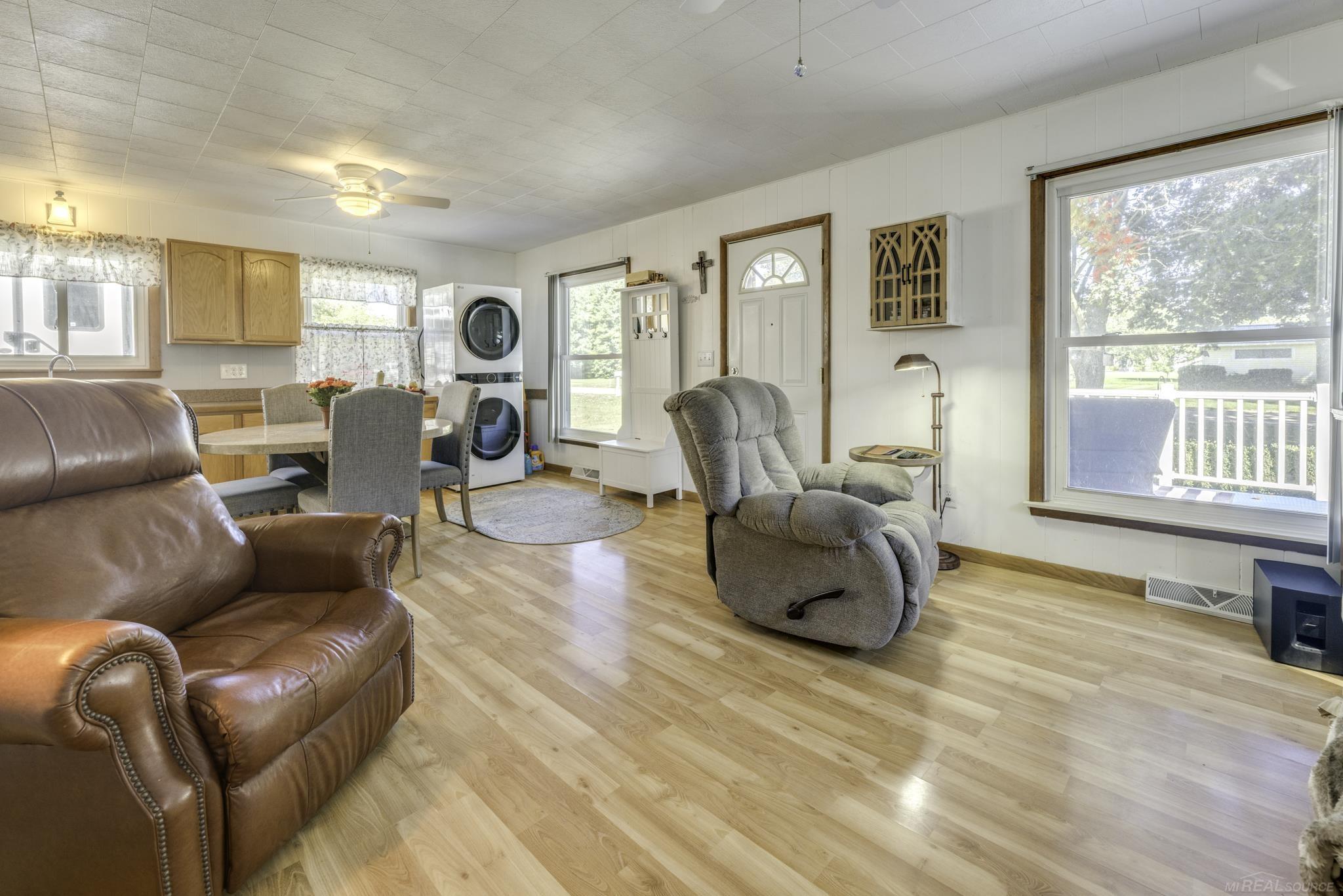 7462 Woodbine Road