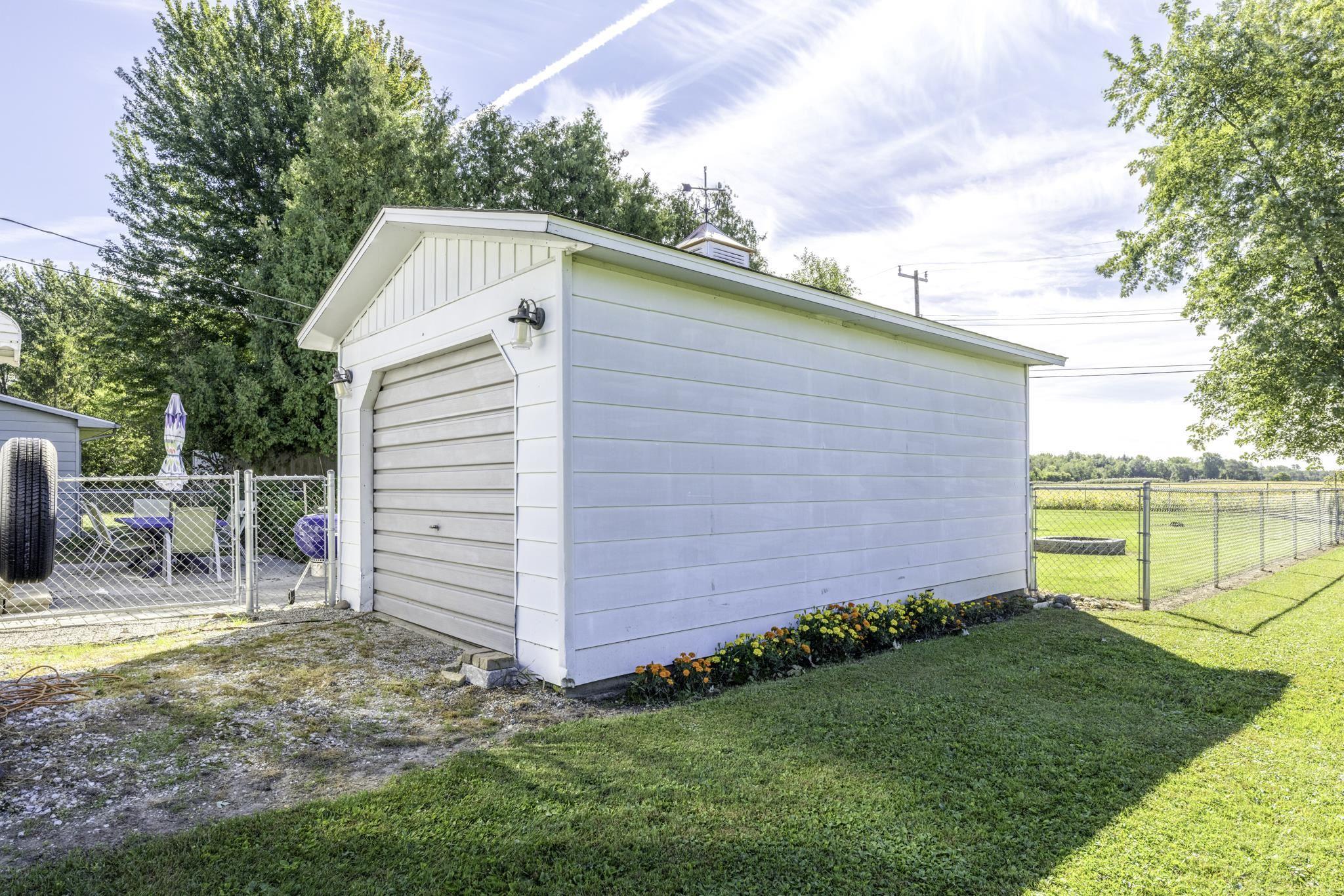 7462 Woodbine Road