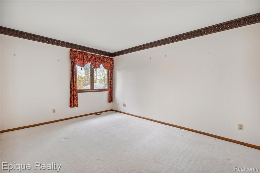 1336 Kings Pointe Road