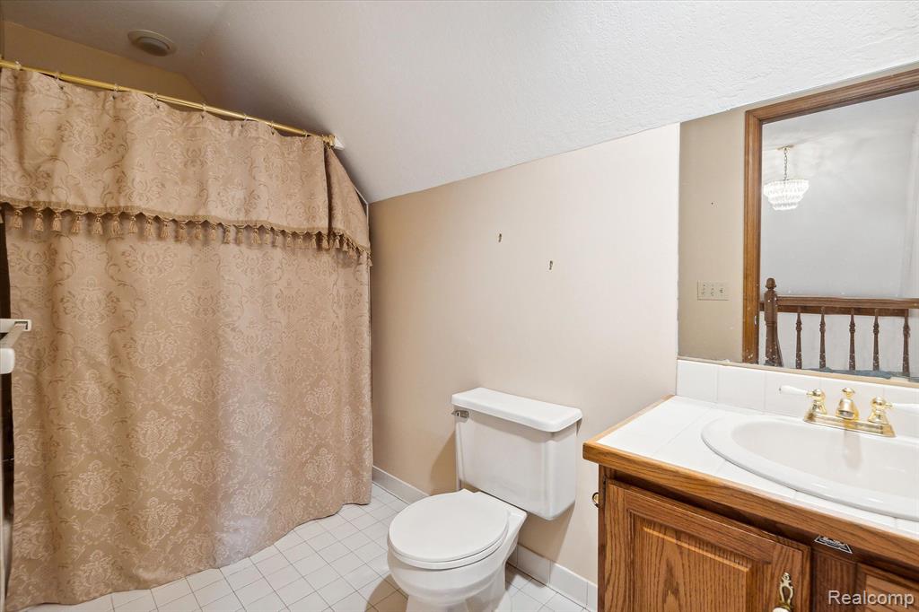 1336 Kings Pointe Road