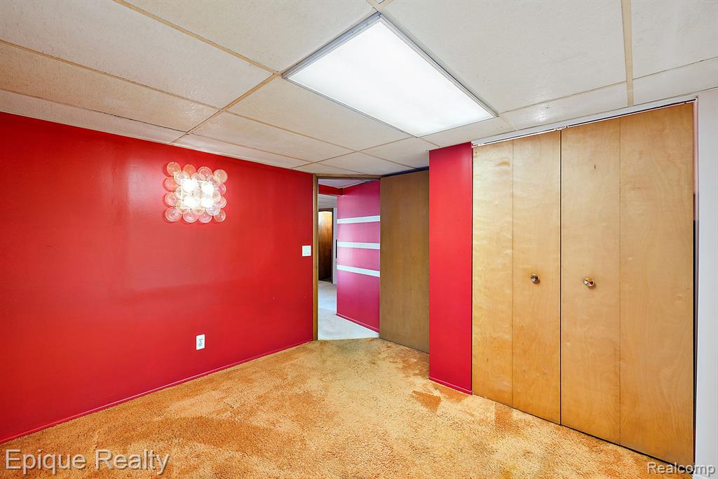 455 Shady Oaks Street