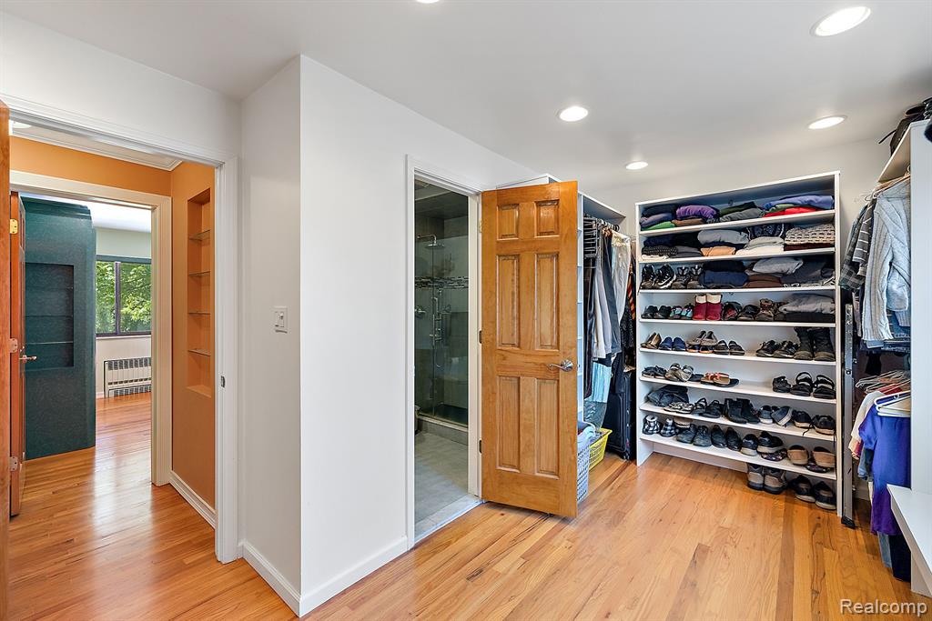 455 Shady Oaks Street