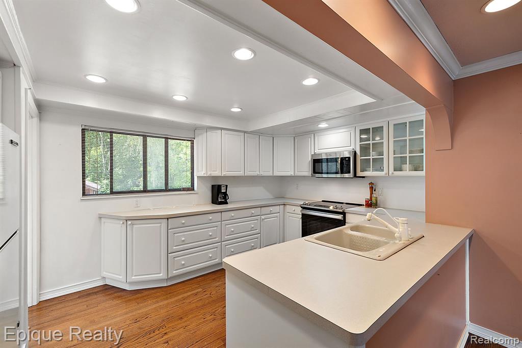 455 Shady Oaks Street