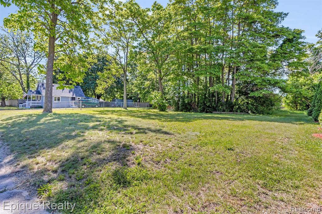 2500 Little Street