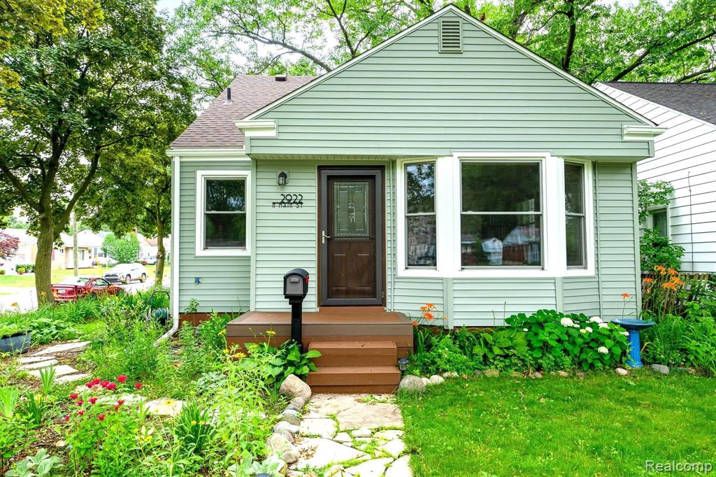 2922 N Main Street