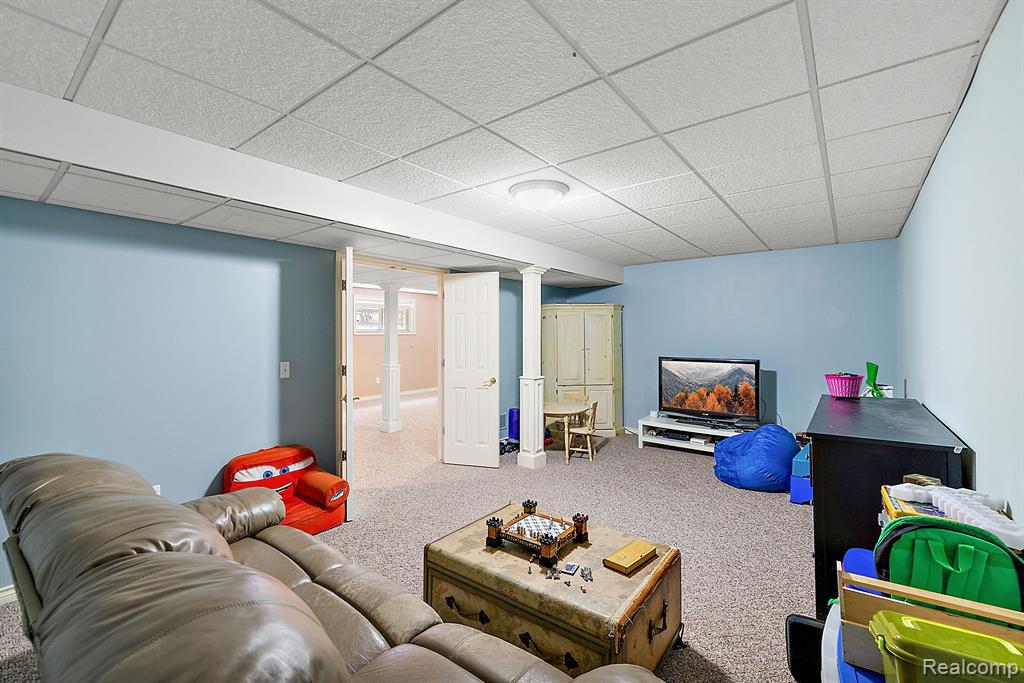 1975 Saint Andrews Drive