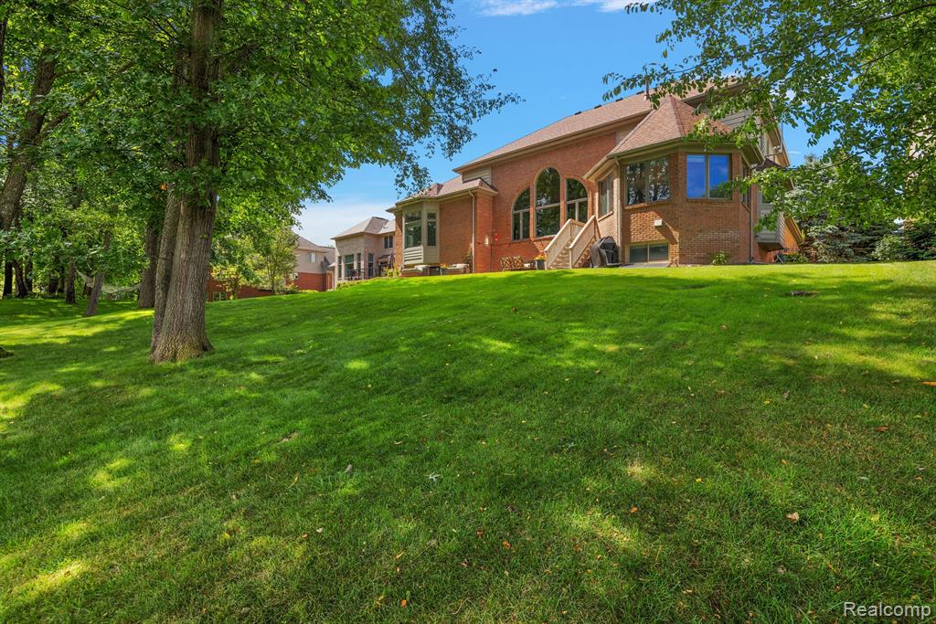 1975 Saint Andrews Drive