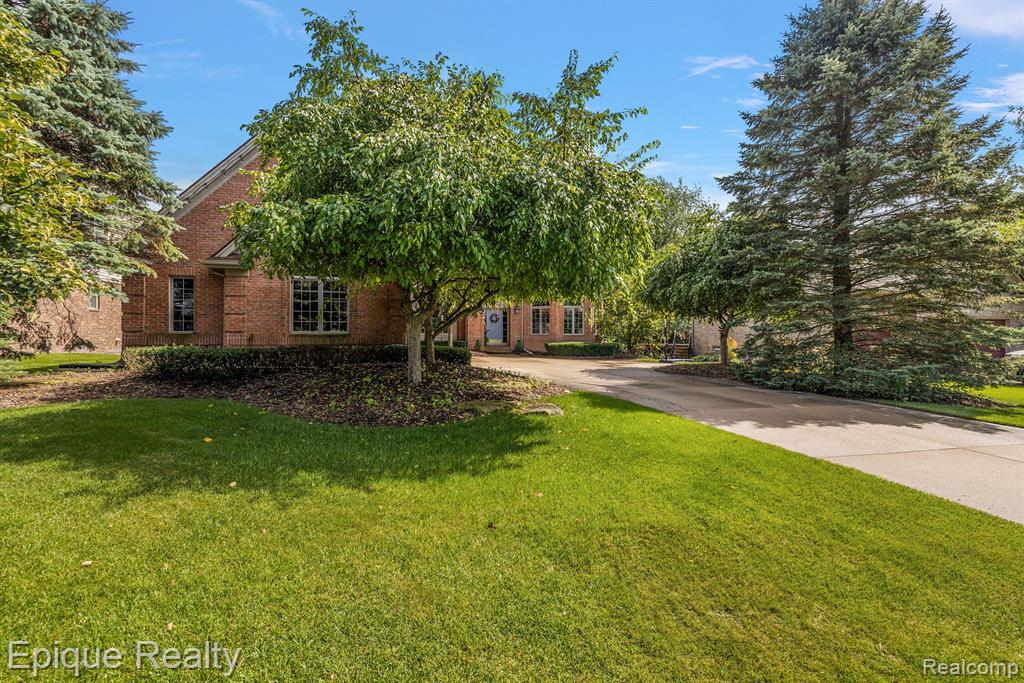 1975 Saint Andrews Drive