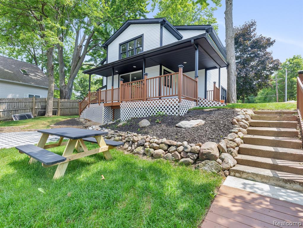 16186 Softwater Lake Drive