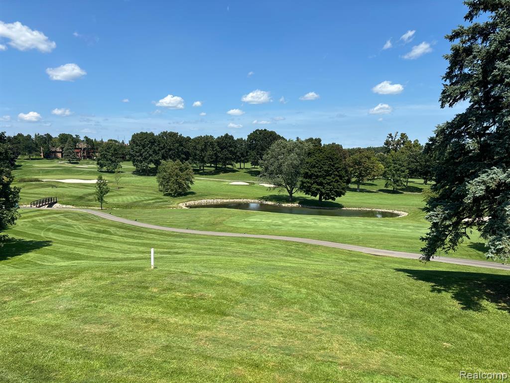 998 Golfview