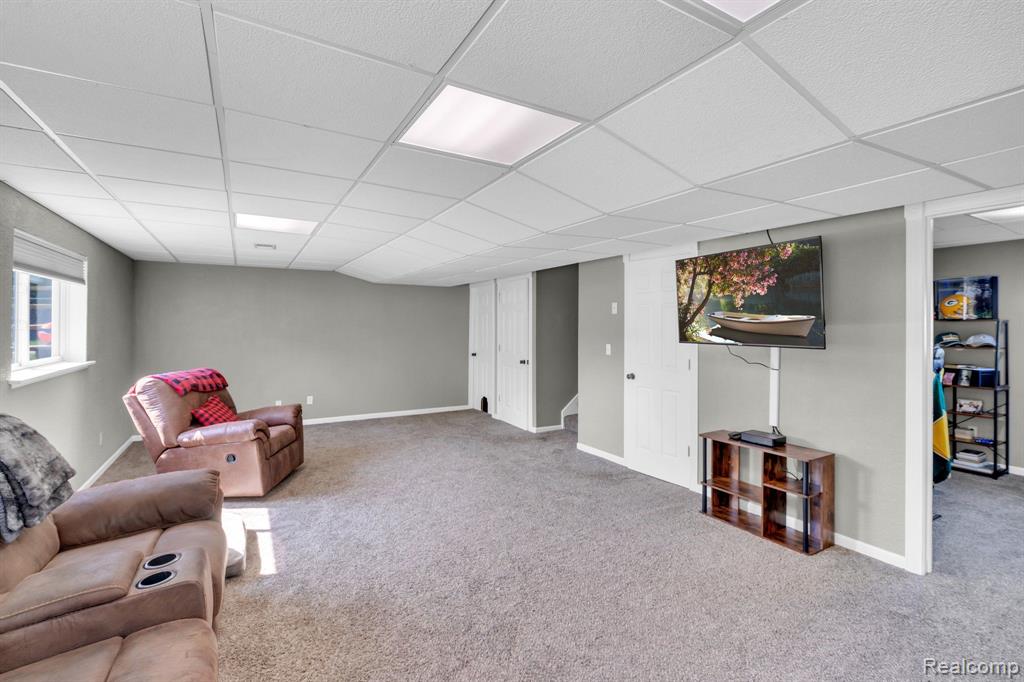 2304 Eagles Nest