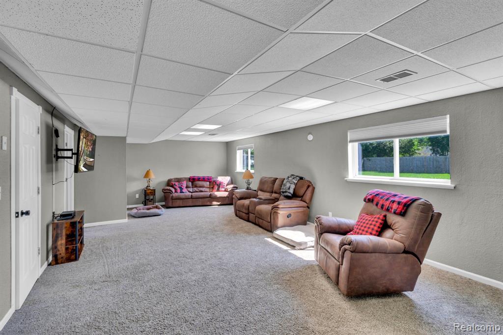 2304 Eagles Nest