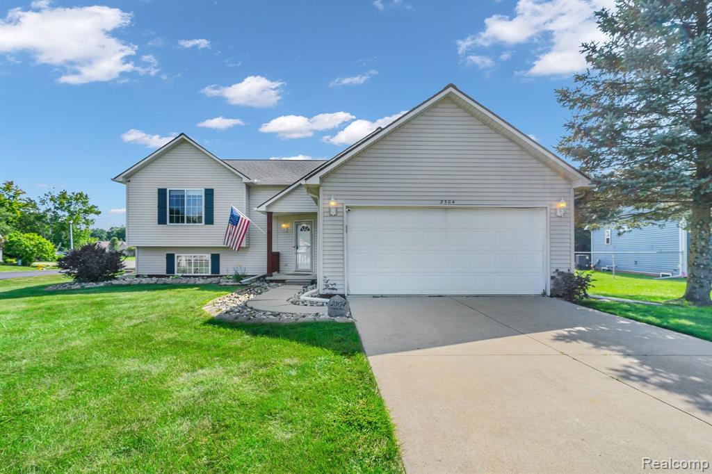2304 Eagles Nest