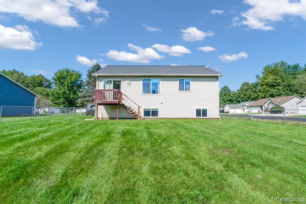 2304 Eagles Nest