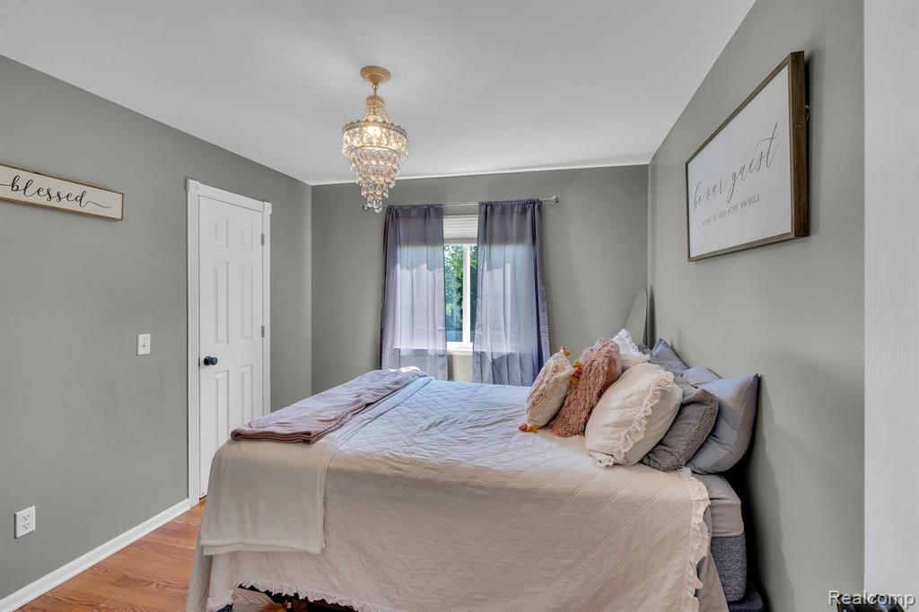2304 Eagles Nest