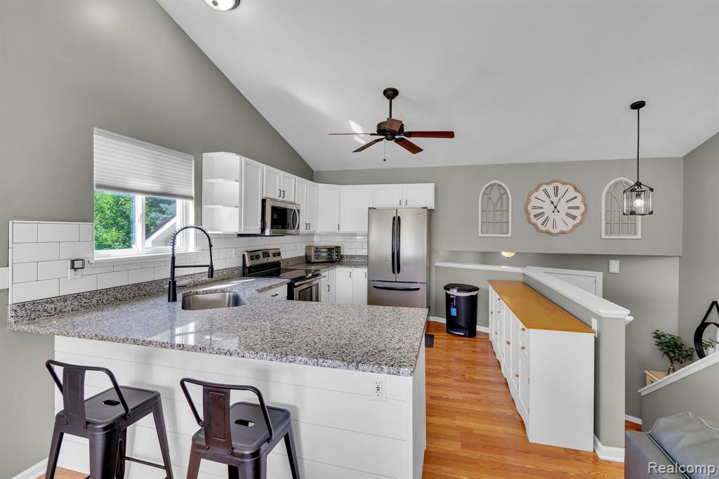 2304 Eagles Nest
