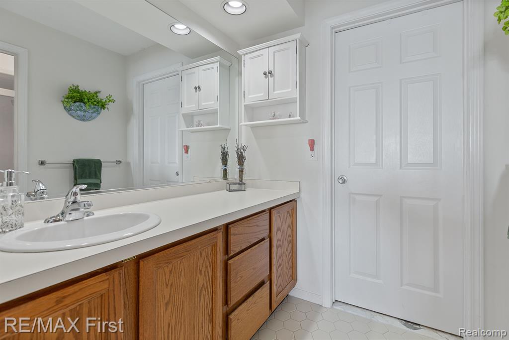 1715 N River Road # 71