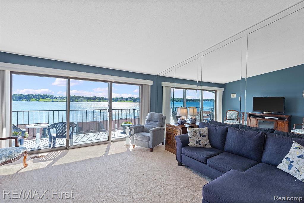1715 N River Road # 71