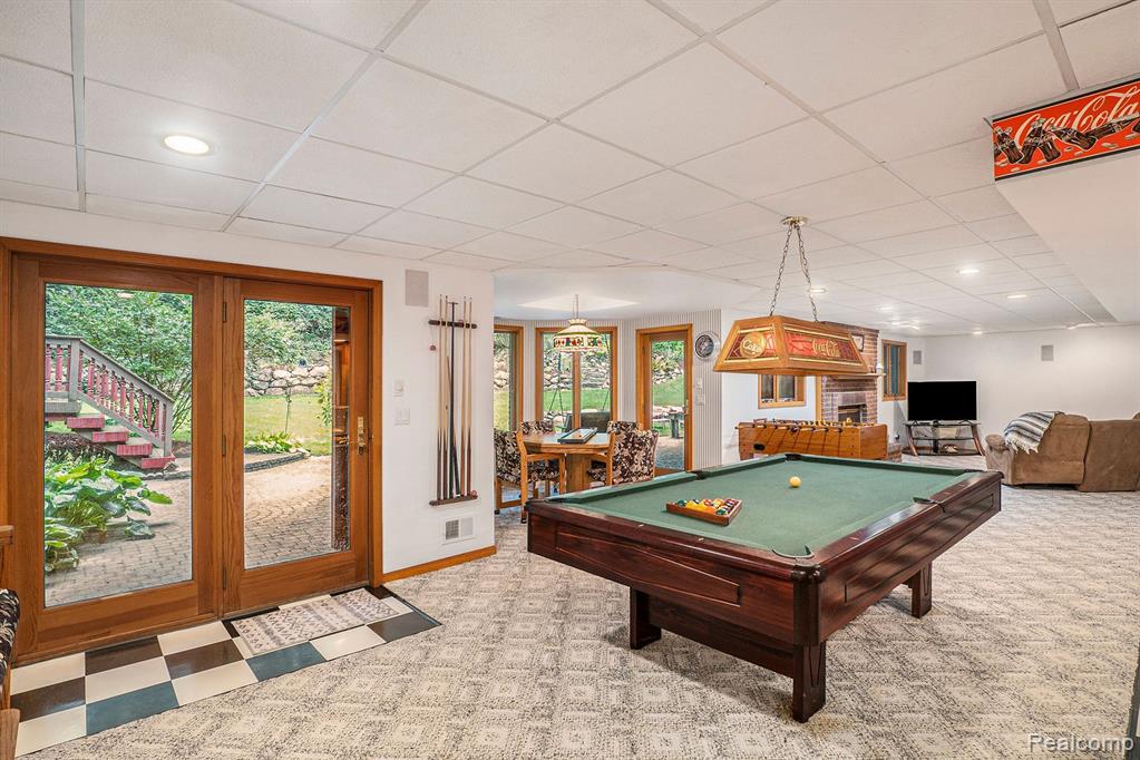 5082 Walnut Hills Drive