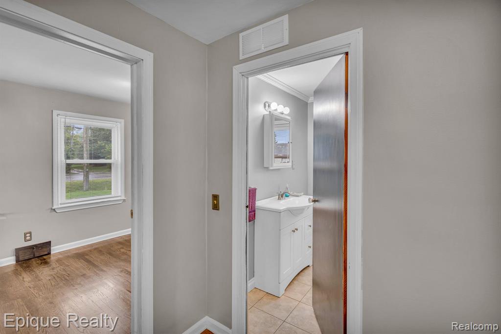 1024 Capac Road