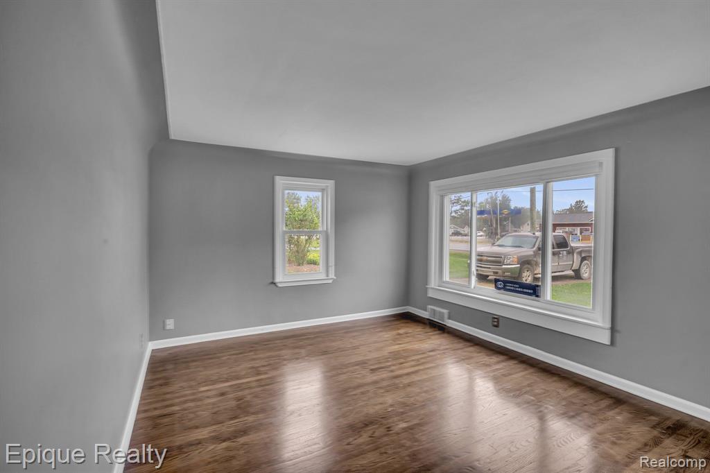 1024 Capac Road