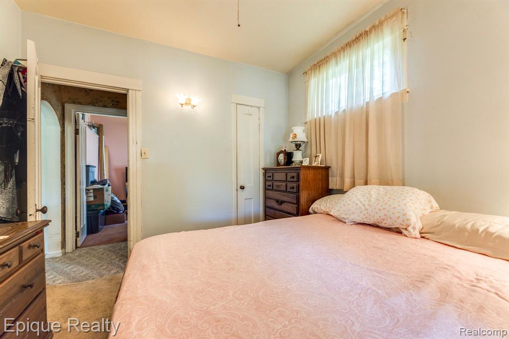 7139 Main