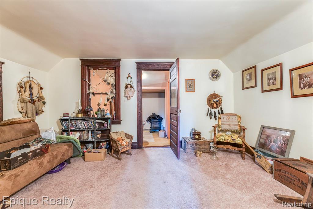 7139 Main