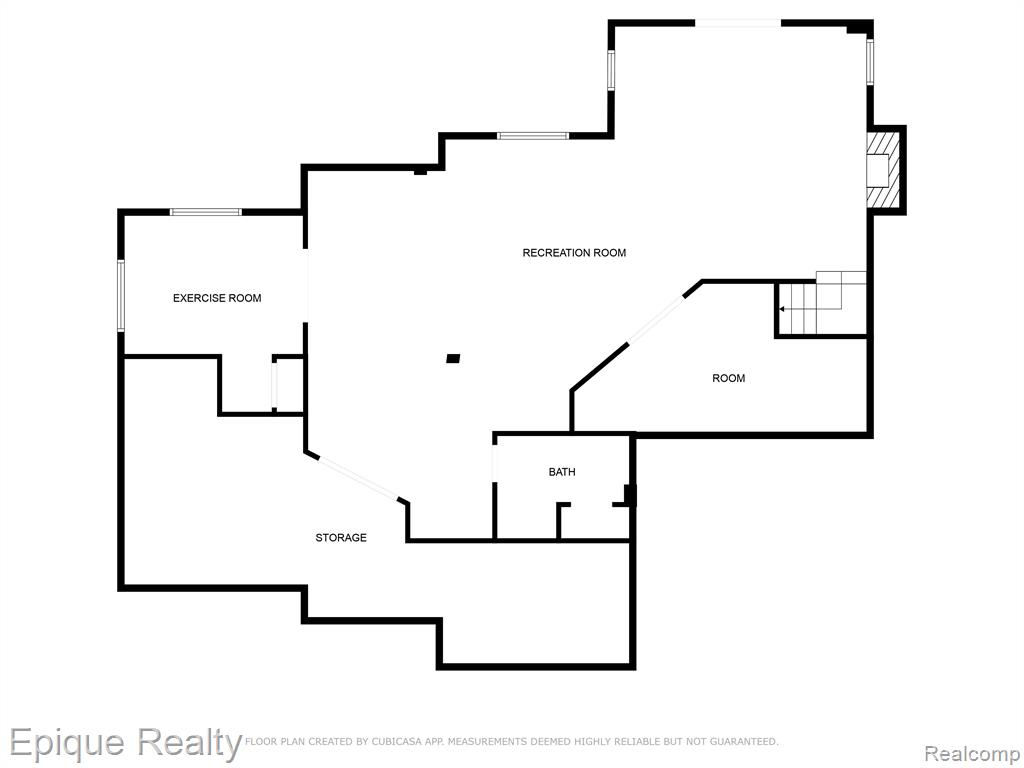 858 Woodside Court
