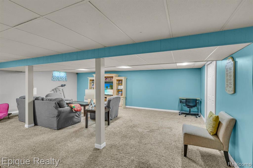 9513 W Pierson Road
