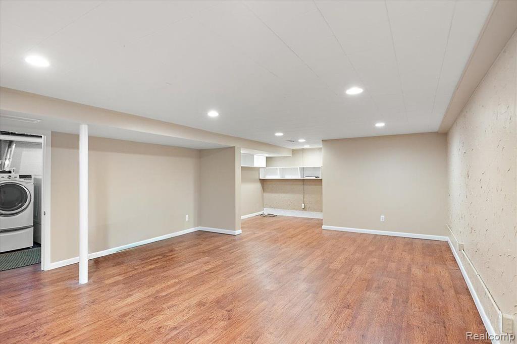 144 Oaklane Drive