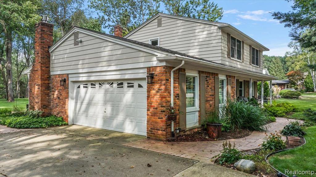 144 Oaklane Drive