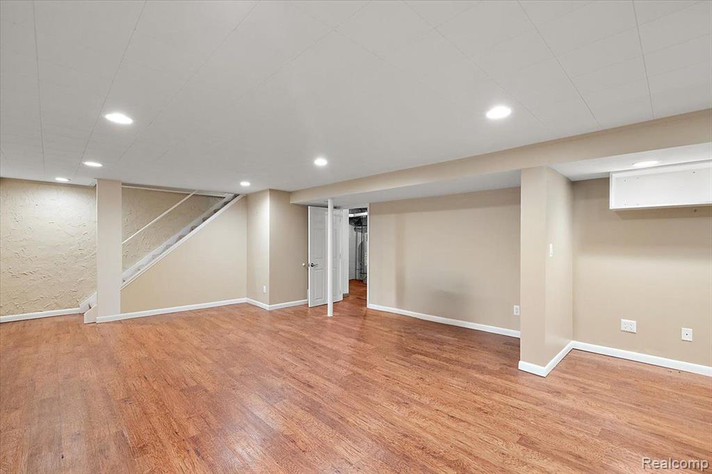 144 Oaklane Drive
