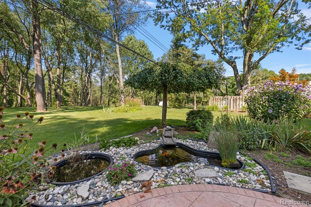 144 Oaklane Drive