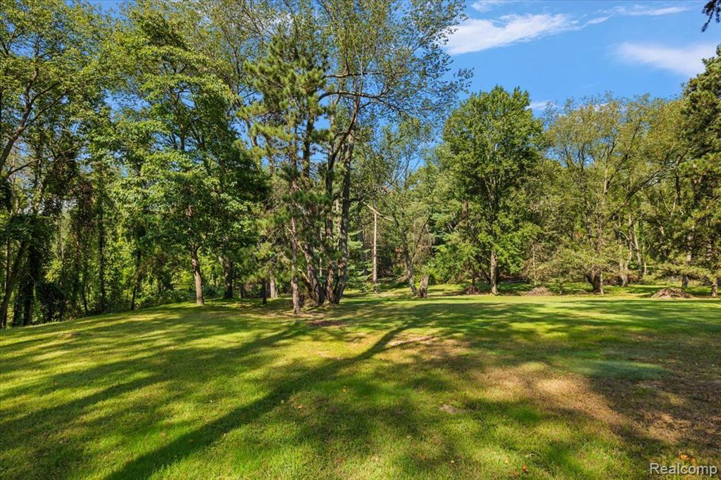 144 Oaklane Drive