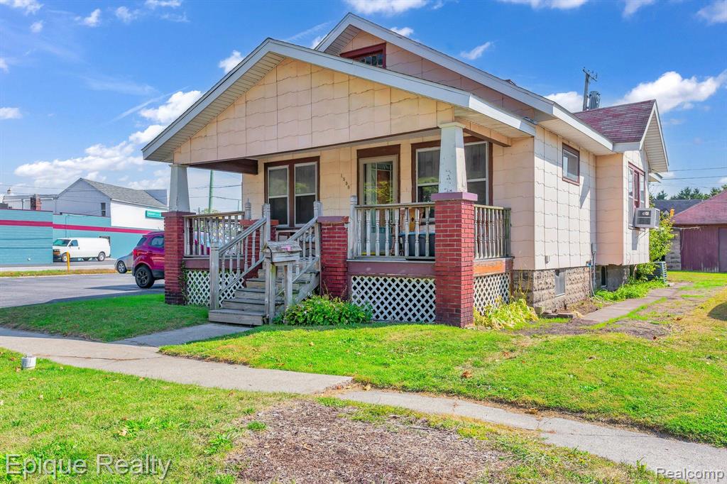 1530 Elk Street