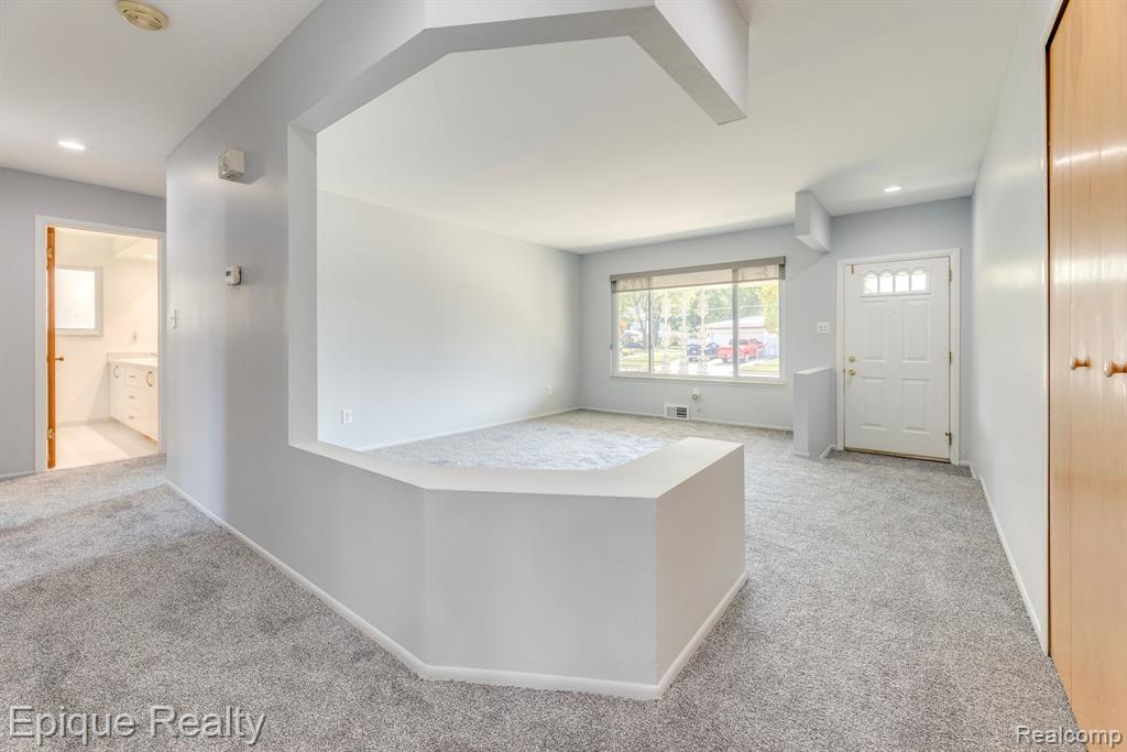 8641 Crestview Drive