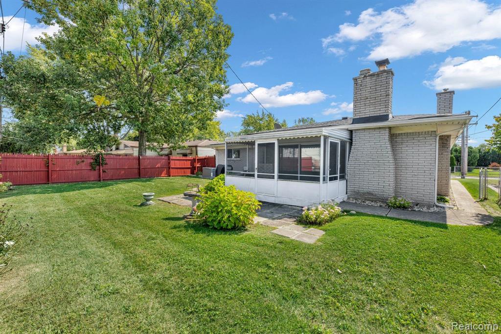 8641 Crestview Drive