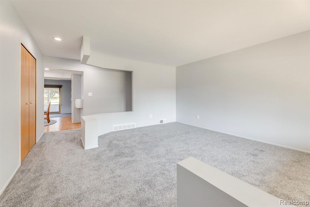 8641 Crestview Drive